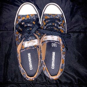 Leopard Converse